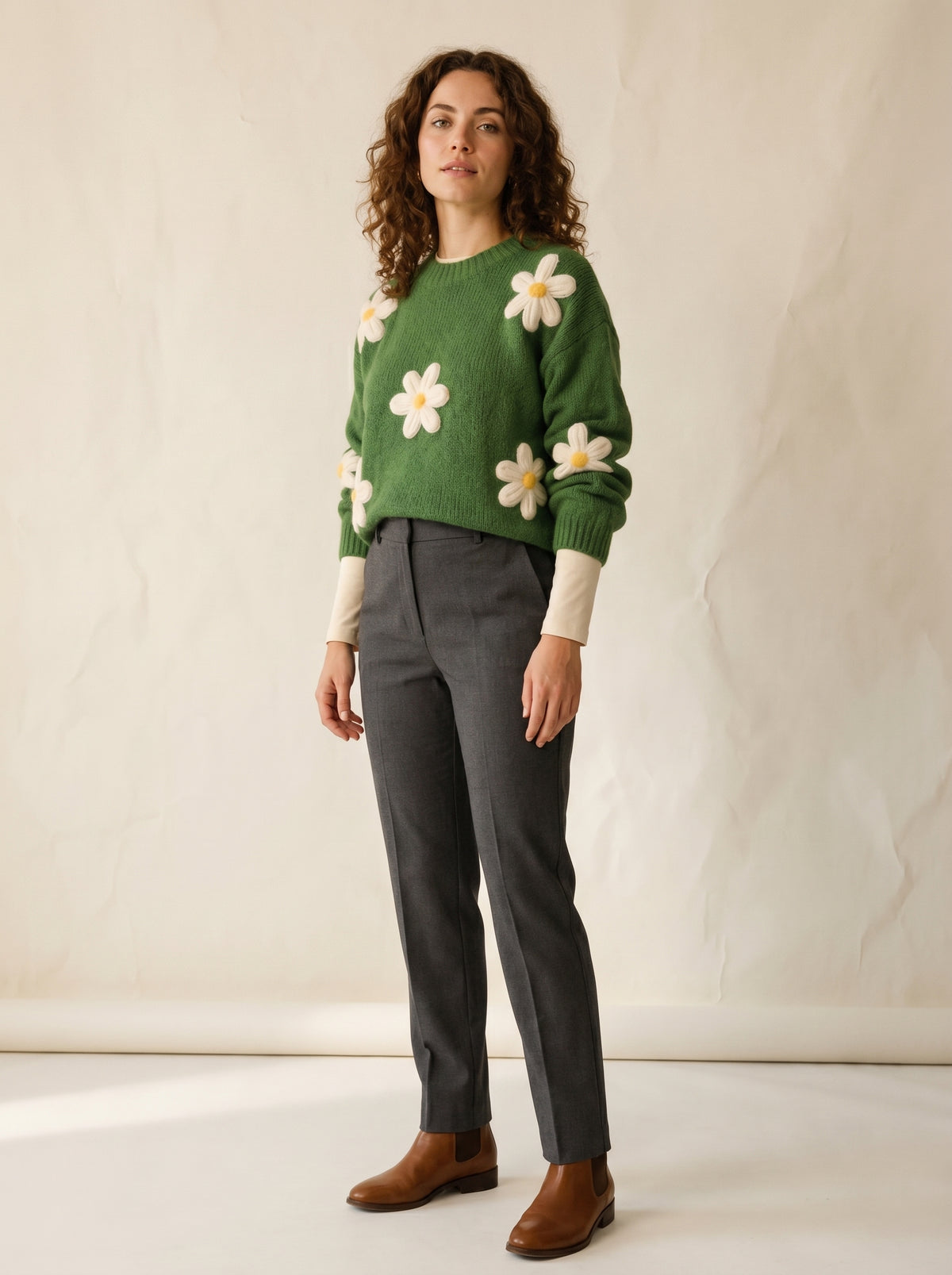 Camisola de Malha com Aplicações de Margaridas e Punhos Canelados
