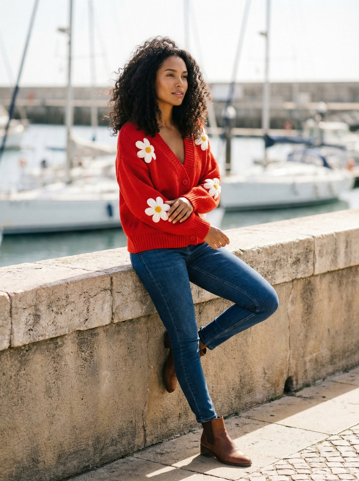 Cardigan Daisys - Cream - Lifestyle editorial shot