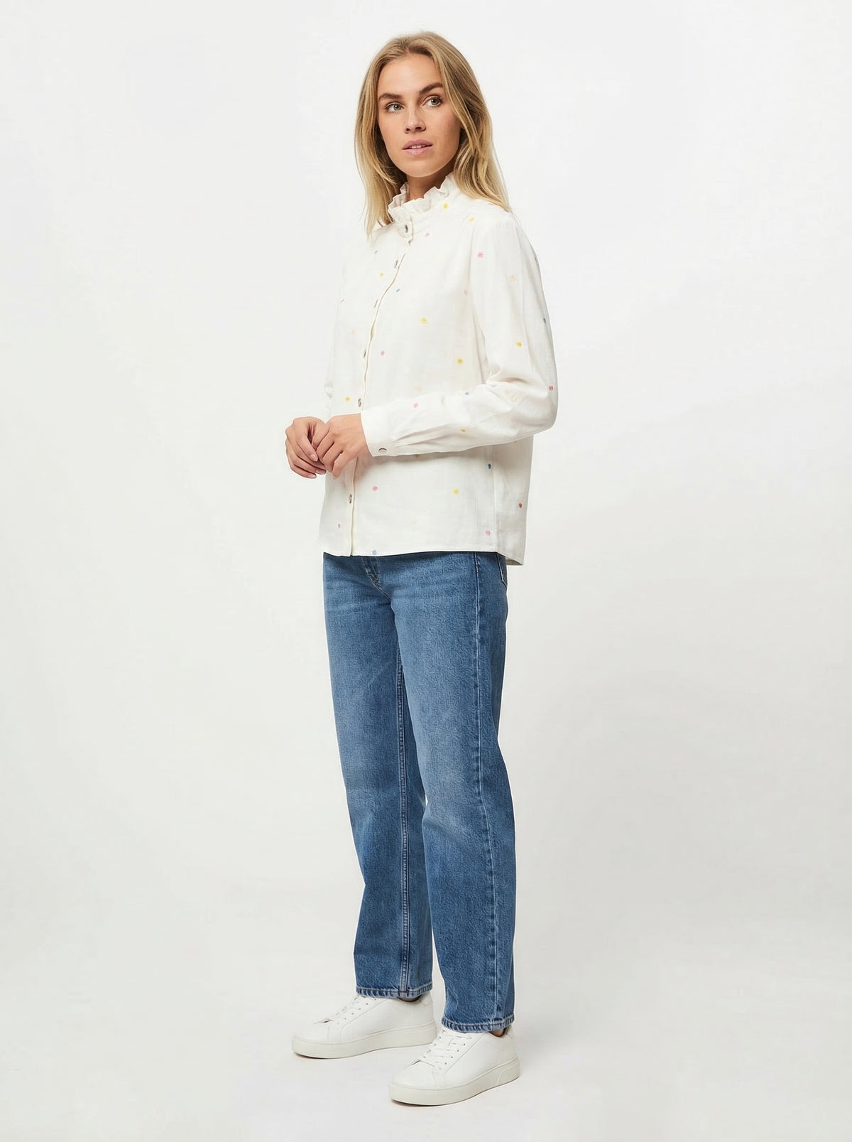 Blouse Guadalupe - Default - Full body studio shot on white background