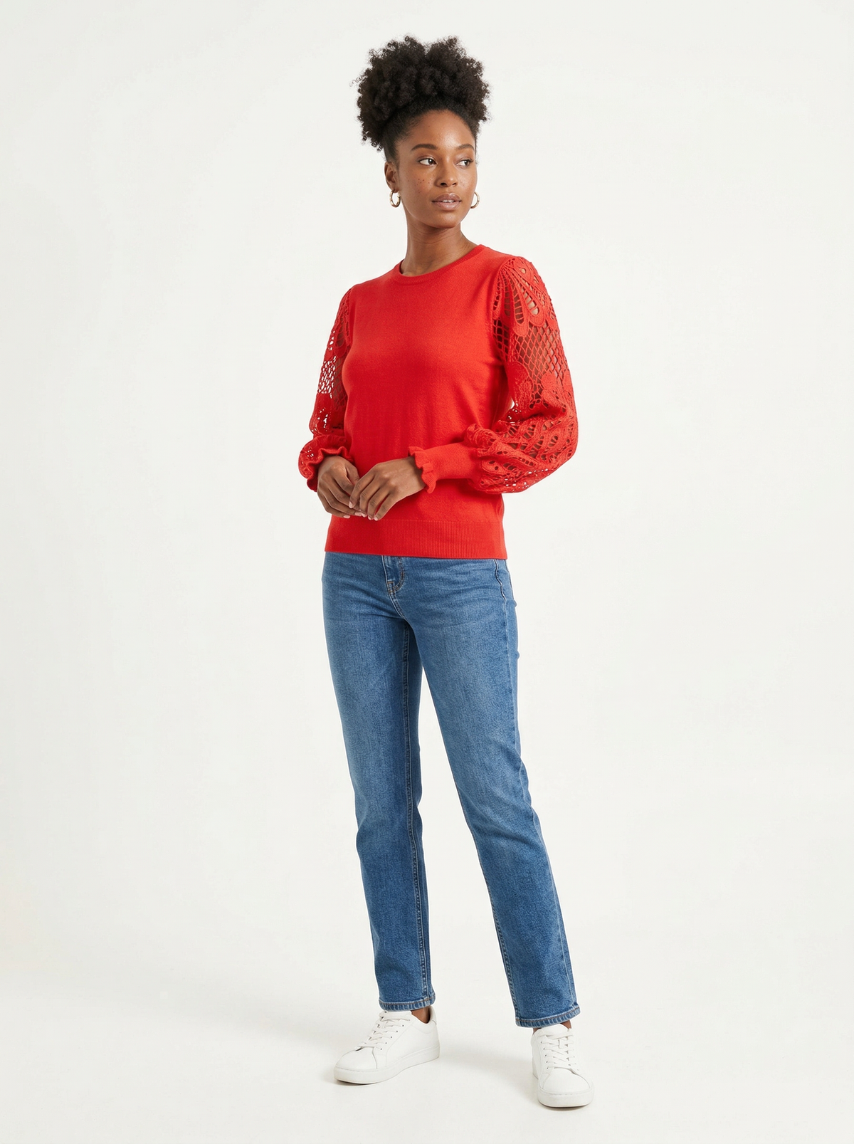 Sweater Chaterine - Default - Full body studio shot on white background