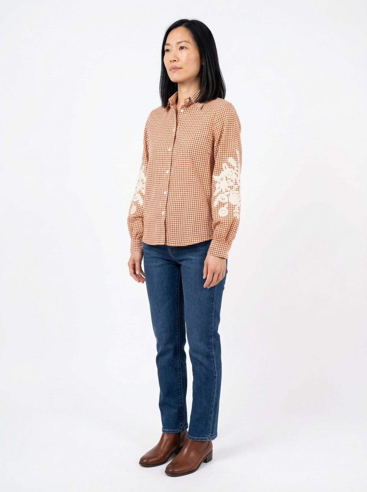 Blouse Frederica - Default - Full body studio shot on white background