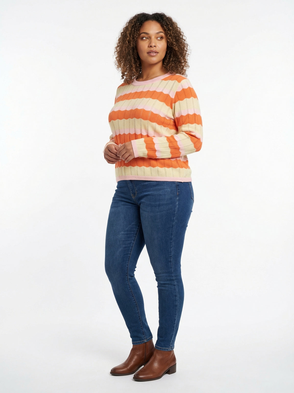 Sweater Clara - Default - Full body studio shot on white background