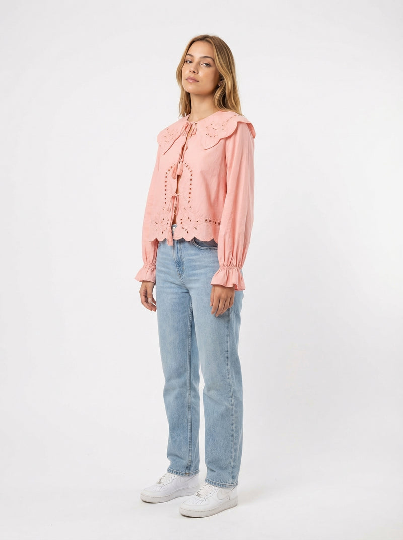 Blouse Rose - Default - Full body studio shot on white background