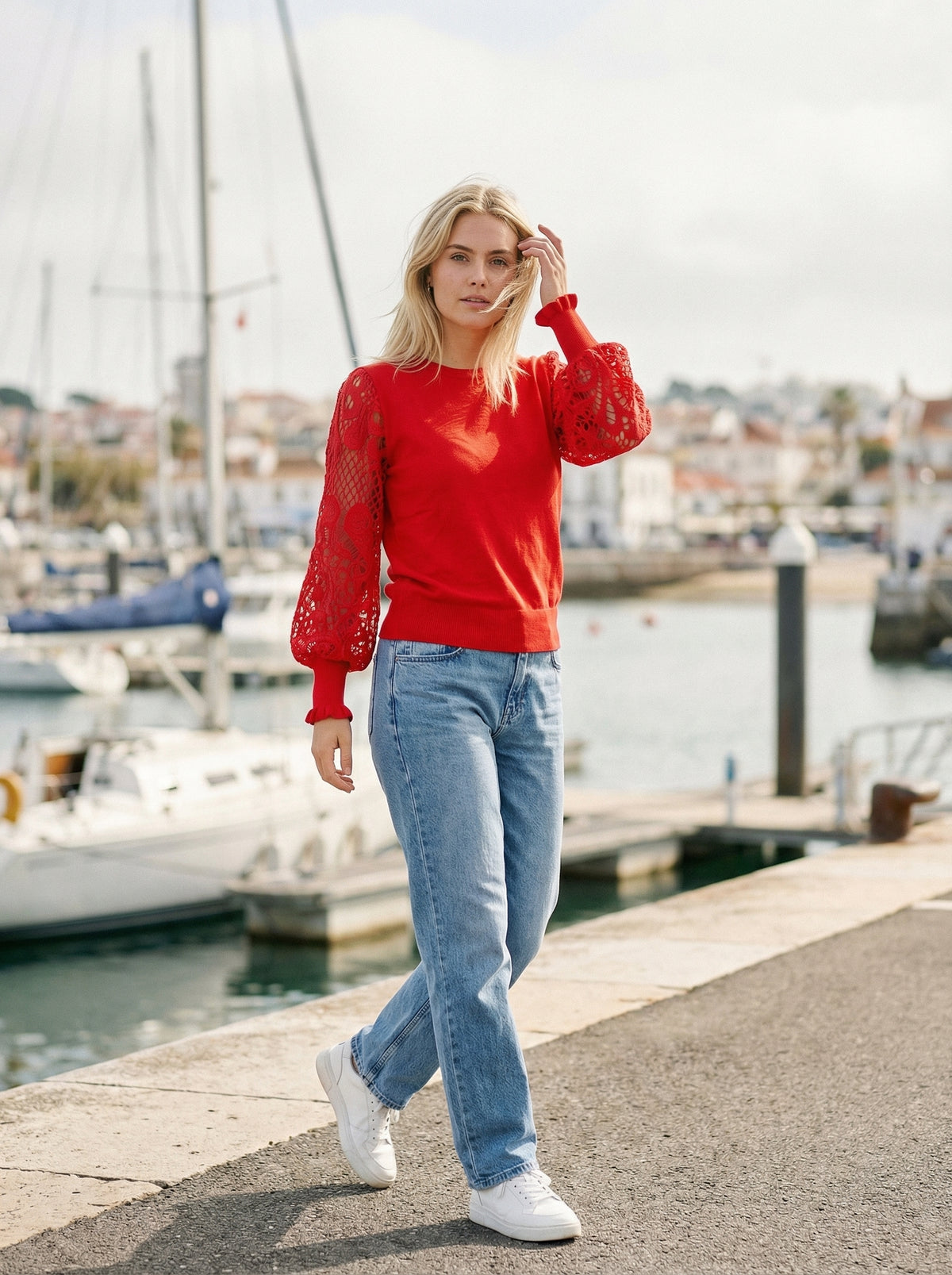 Sweater Chaterine - Default - Lifestyle editorial shot