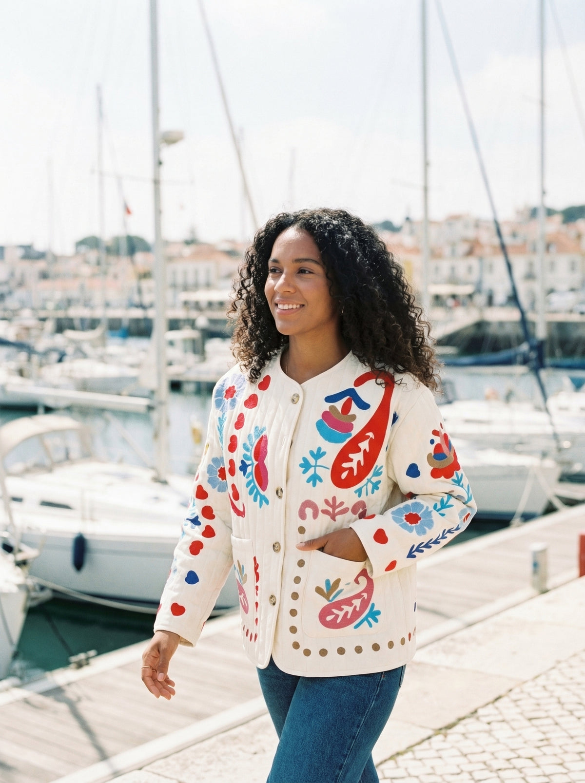 Jacket Sarah - White - Lifestyle editorial shot